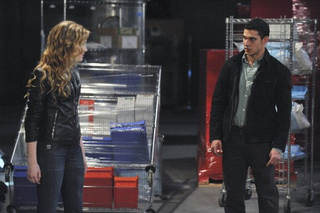 Illustration for article titled The Nine Lives of Chloe King 01x02, "Redemption" Pictures